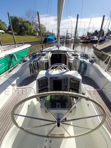 Imagen 2 de 15 de Beneteau 351 Oceanis