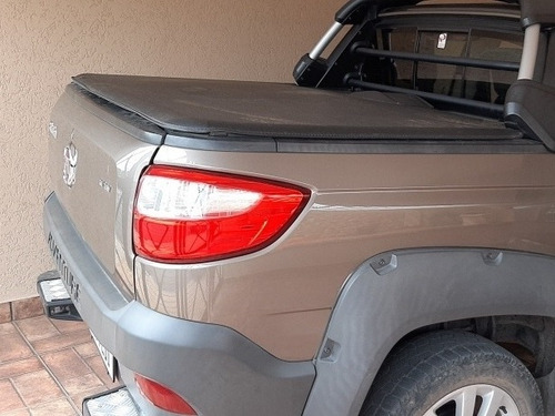 Imagem 7 de 11 de Fiat Strada 2014 1.8 16v Adventure Cab. Dupla Flex 3p
