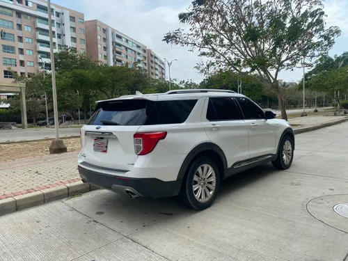 Ford Explorer 2.3 Limited 4x4