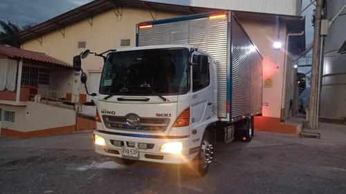 Hermoso Camion Hino Gd 2012 Furgon Unico Dueño