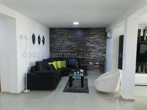 Imagen 4 de 28 de Hermoso Th De Esquina, Con Acabados De Primera. Comodas Habitaciones Con Closet, Hermosa Cocina Completamente Equipada, Amplio Patio Con Caney, 3 Puestos De Estacionamiento Techados