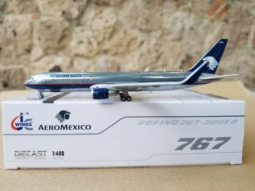 Avion Boeing 767-300er De Aeromexico Xa-apb En Escala 1:400 Avion Boeing 767-300er De Aeromexico Xa-apb En Escala 1:400