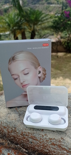 Imagen 2 de 9 de Audifonos Inalámbricos F9-10 Tws Waterproof+power Bank + Mic