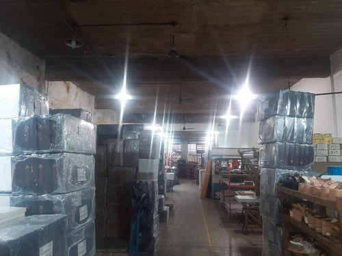 Imagen 5 de 17 de Galpon En Venta En Ciudadela