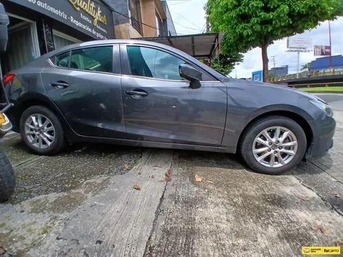 Mazda 3 2.0 Touring