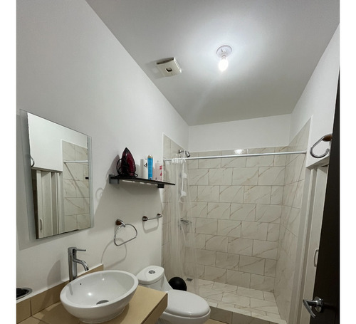 Vendo Casa En San Pablo Heredia En Condominio La Valencia, Excelente Ubicación, Tiene Patio, Es Muy Iluminada Y Ventilada