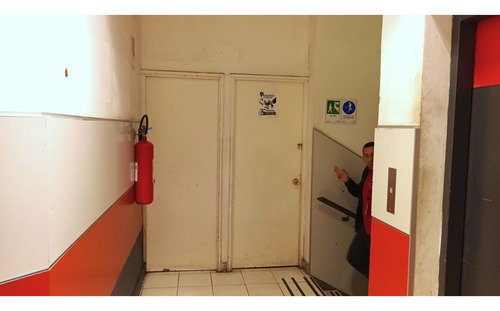 Arriendo Local Comercial 1.365,07 M2 En Piso 4, Av. Argenti