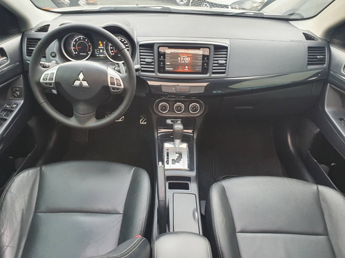 Imagem 7 de 15 de Mitsubishi Lancer 2.0 Hle 16v Gasolina 4p Automático