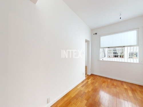 Imagem 11 de 30 de Apartamento À Venda Com 2 Quartos, Sala, Cozinha E 1 Vaga De Garagem Em Copacabana - Ap01712 - 70267898