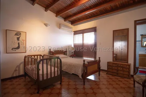 Casa En Venta En Macaracuay Yf
