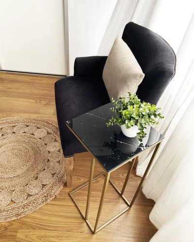 Imagen 5 de 8 de Mesa De Arrim Simil Marmol Con Est. Hierro Minimalista