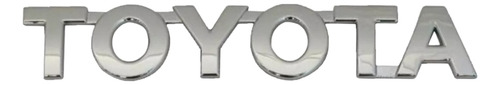 Emblema De Compuerta Letra Toyota  Toyota Yaris 2006 Al 2009