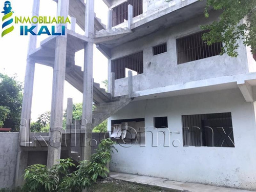 Imagen 3 de 11 de Edificio En Venta La Calzada