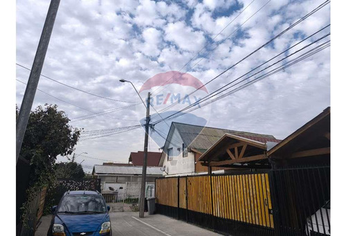 Venta De Amplia Y Cómoda Casa En Maipú