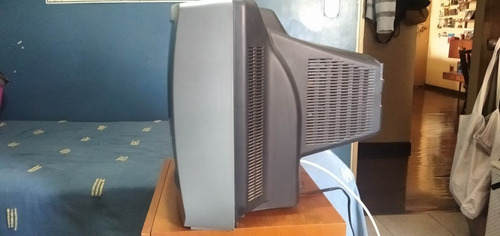 Imagen 3 de 5 de Televisor Toshiba Mono De 20 Pulgadas