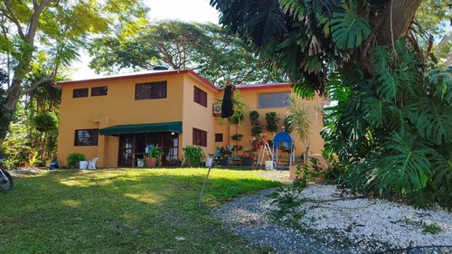 Se Vende Hermosa Villa En San Cristobal 