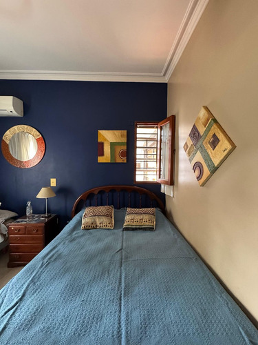 Venta Casa 5 Dormitorios Zona Av America