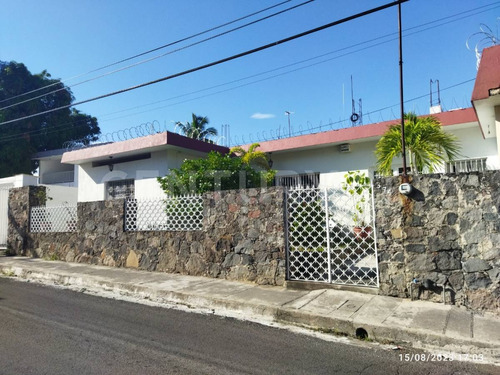 Casa En Venta En Fátima,colima