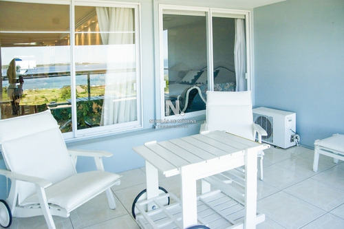 Hermoso Departamento En Venta Con Vista Al Mar, Primera Fila- Ref: 3712