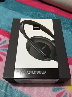 Bose 700