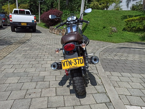 Imagen 8 de 11 de Moto Guzzi V7 Racer 2015