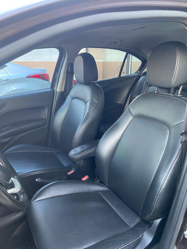 Fiat Cronos 1.8 Precision 16v Flex Aut. 4p