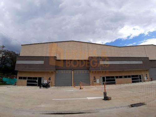 Bodegas En Arriendo Girardota 643-5200