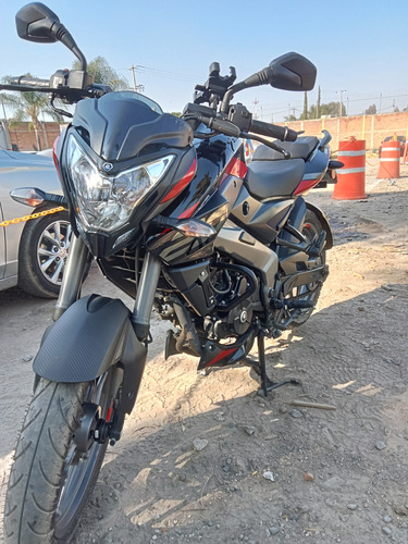 Pulsar Ns 200 Negra Con Rojo