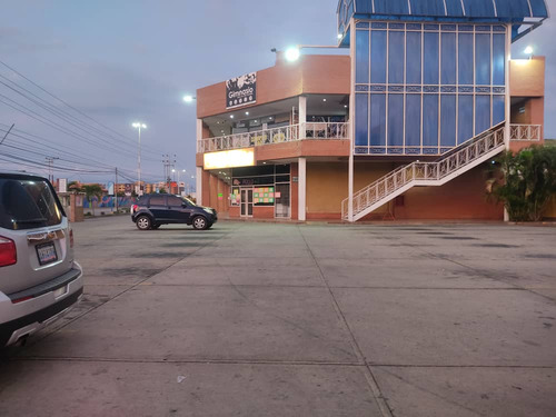 El Alquiler Local De 24 M2 , En Barcelona C.c.camino Real Barcelona