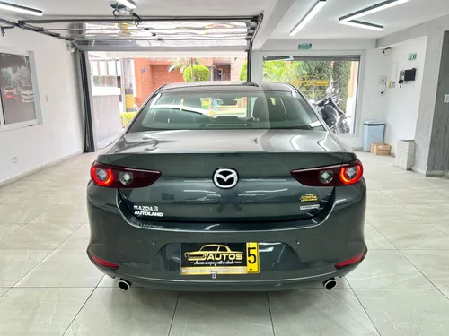 Mazda 3 Touring Hibrido At 2.0 2024