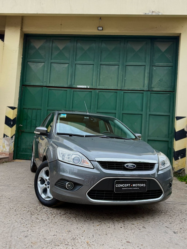 Ford Focus Ghia 1.8 Tdci
