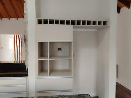 Casa En Las Sierras De Cordoba, Inmejorable Calidad De Construcción Y Distribucion De Ambientes