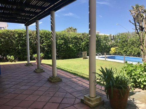 Ensueños, Casa En La Barra