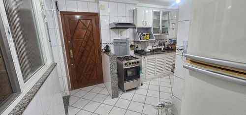 Apt 3 Quantos Todo Reformado Esd Proposta