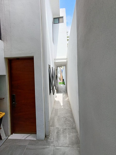 Casa En Venta Col. Chapultepec, San Nicolás De Los Garza