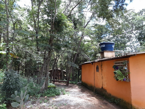 Chácara,2quartos,cozinha, 1banheiro , Sala Ampla E Varanda