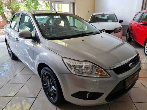 Imagem 3 de 15 de Ford Focus Sedan 2.0 16v 4p