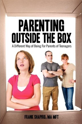 Libro Parenting Outside The Box : A Different Way Of Bein...
