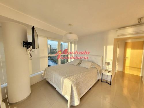 Imagen 9 de 25 de Apartamento En Venta De Máxima Categoría , Playa Mansa , Punta Del Este
