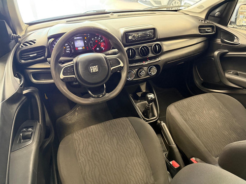 Fiat Cronos 1.3 8V Flex