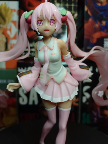 Figura Vocaloid Hatsune Miku Sakura Ver. Cherry