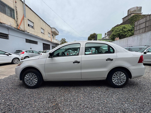 Volkswagen Voyage 1.6 Comfortline 101cv