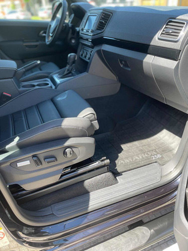 Imagen 4 de 10 de Volkswagen Amarok 2022 3.0 V6 Extreme Black Style