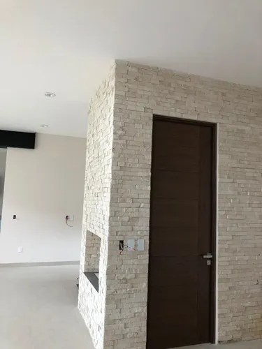 Residencia De Autor En: Altozano, 4ta Recamara En Pb, 5.5 Baños, Cochera Techada