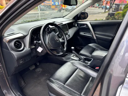 Toyota RAV4 2.0 Street At