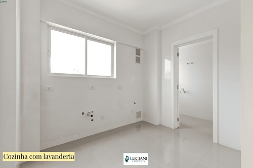 Maravilhoso Apartamento Com 04 Suítes E Vista Mar Em Itapema! - Ap03504 - 69197267
