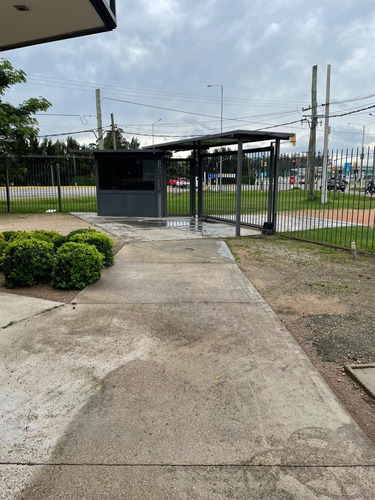 Edificio De Oficinas En Excelente Punto