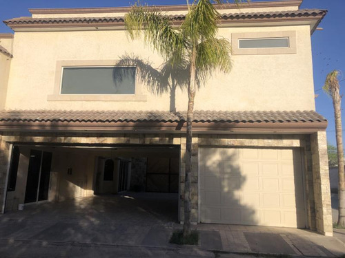 Casa En Venta En Rincon San Antonio