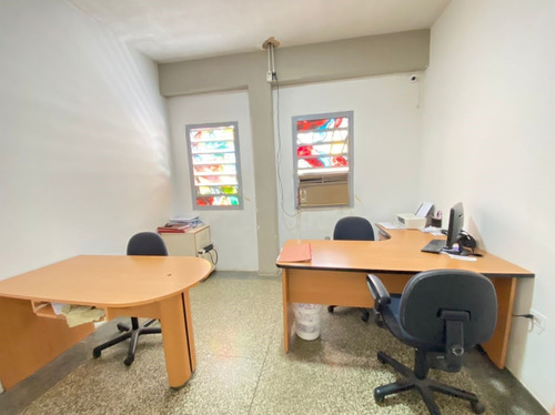 Imagen 6 de 16 de Se Vende Fondo De Comercio 276m² En Av. Andres Bello