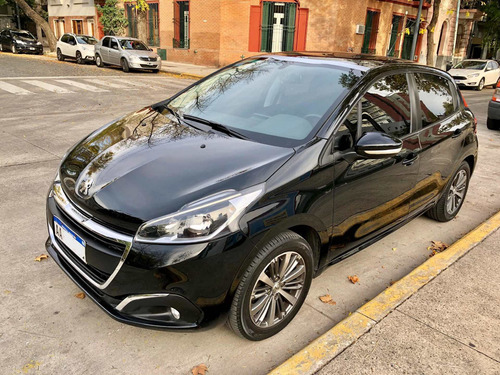 Peugeot 208 1.6 Allure Touchscreen Techo